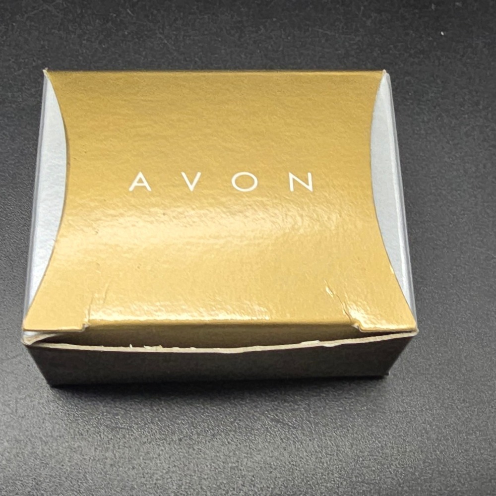 Avon Winnie The Pooh Keychain Watch In Box Quartz WORKS Working - Picture 3 of 8
